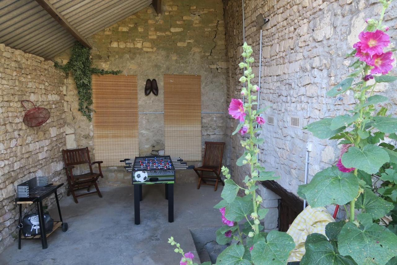 Aux Acacias Villa Braye-sous-Faye Exterior photo
